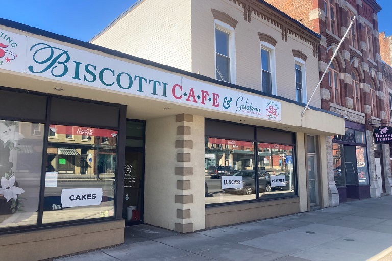 Y1484 Biscotti Cafe & Pastry 741 Salina Street North Syracuse NY