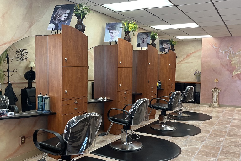 G5367 The Mane Event Salon 200 Pleasant Grove Road Ithaca NY