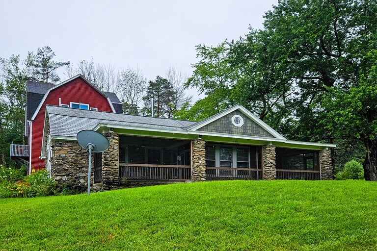 L3619 Grafton Stone House 2003 NY Highway 2 Petersburgh NY