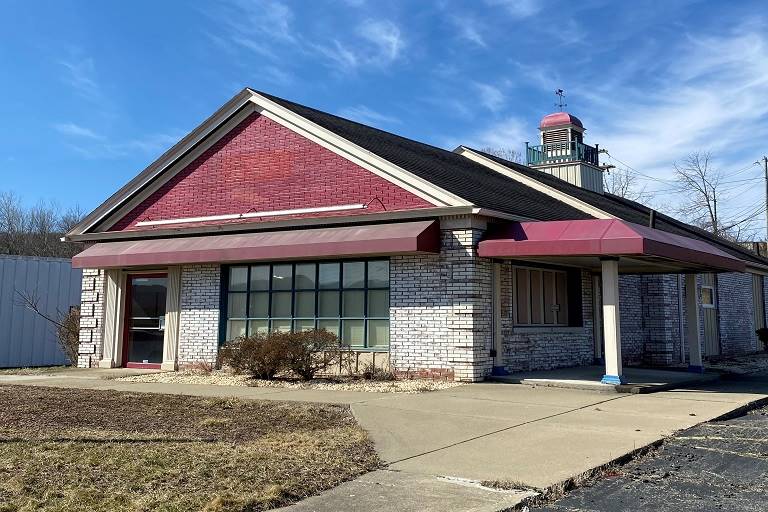 G5220 Former Friendly's/Allstate Insu 2483 Corning Road Elmira Heights NY