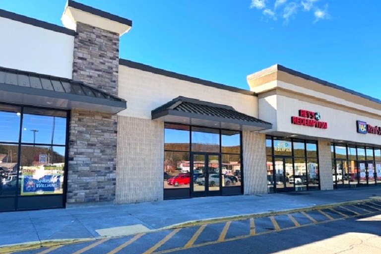 G1985 Tops Plaza 360 Pulteney Street West Corning NY