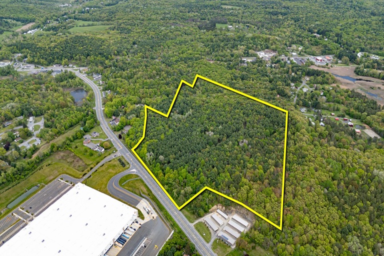 L3708 1814 US HWY 9 1814 US-9 Schodack NY