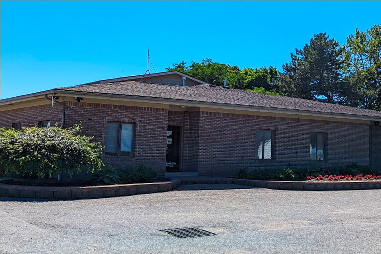 R2748 Ted Hosmer Lawn/ Landscape 1249 Lehigh Station Road Henrietta NY