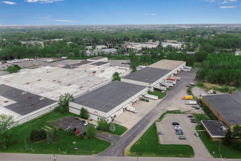 B66 UPS Supply Chain Solutions 40 Industrial Pkwy Cheektowaga NY
