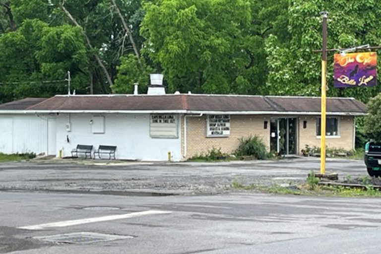 Y13903 Cafe Bella Luna 9633 Brewerton Road Brewerton NY