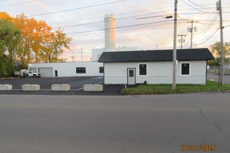 Y2767  3614 Burnet Avenue East Syracuse NY