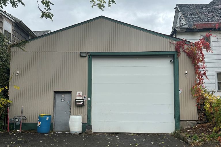 Y15986  101 Sunset Avenue Syracuse NY