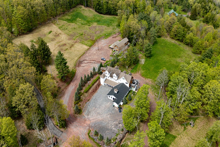 L3707 Haus Windham 218 Route 296 Windham NY