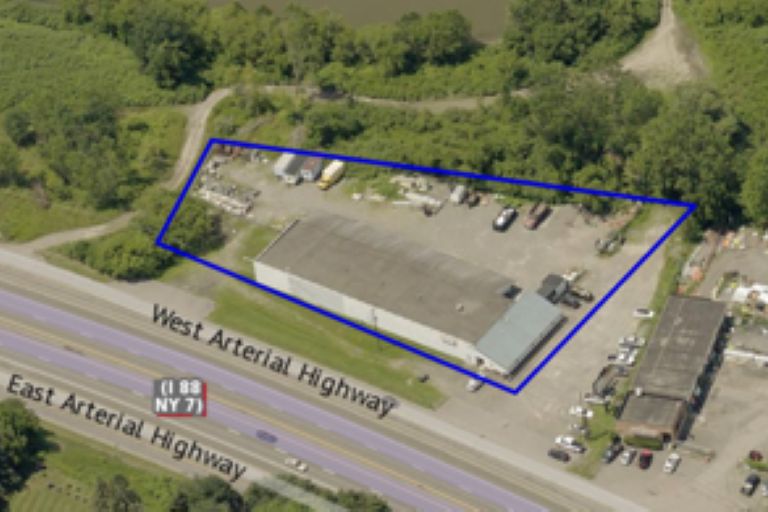 G5507 Weathermaster 259 Service Road West   NY