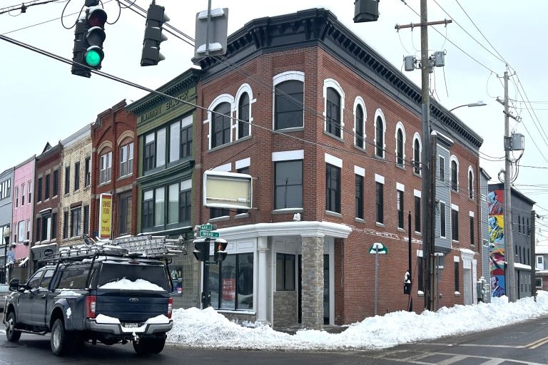 G2139  258 Main Street Johnson City NY