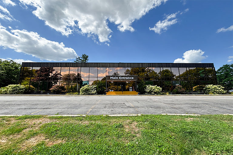 R6197  80 West Avenue Brockport NY