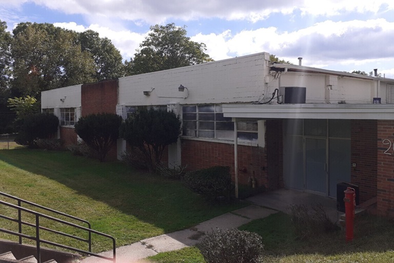 L3761  20 Industrial Place Middletown NY