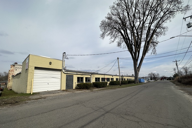 Y17569  175 Oriskany Blvd Whitesboro NY