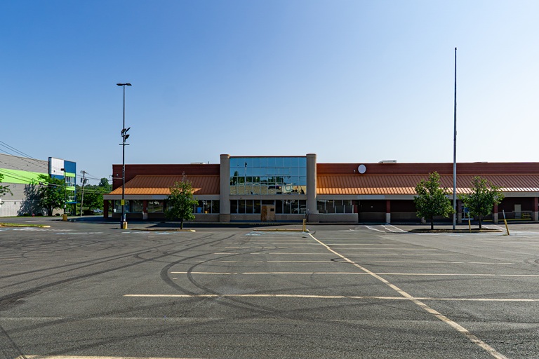 L3748 Former Grocery Store 903 Central Ave Albany NY