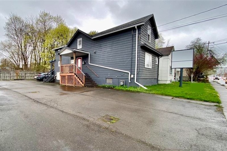 G5568  313 Meadow North Ithaca NY