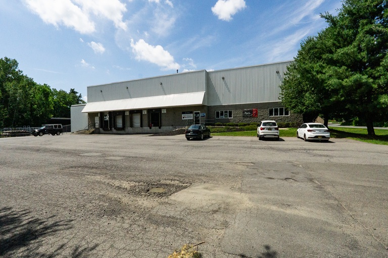 L670  4253 Albany Street Albany NY