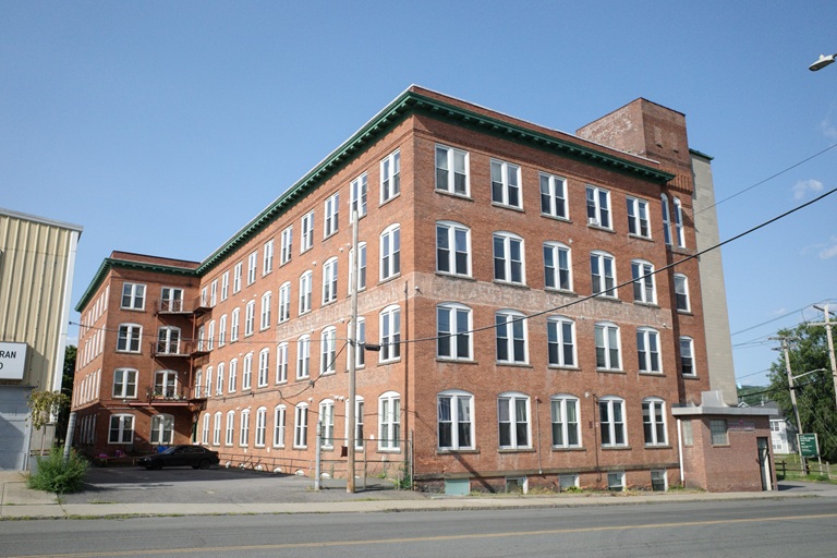 L3824  31 Ontario Street Cohoes NY