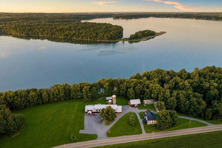 Y17902 1800 Farm House 6904 Stokes Westernville Road Ava NY
