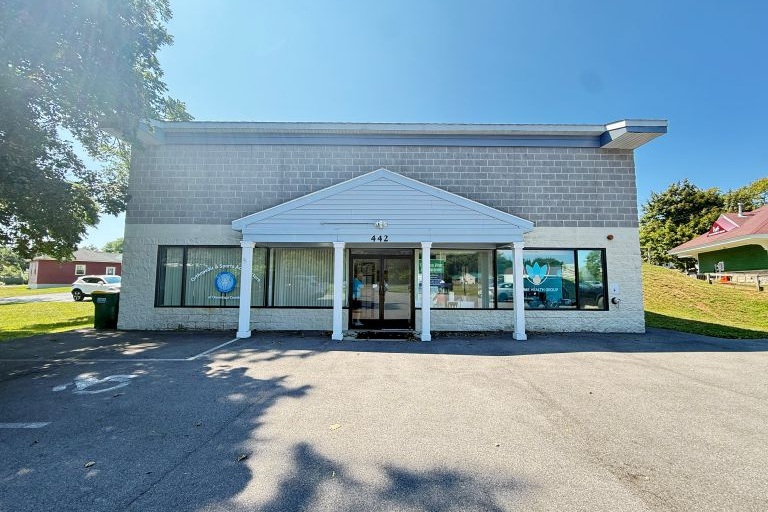 Y13649  442 South Bay Road Syracuse NY