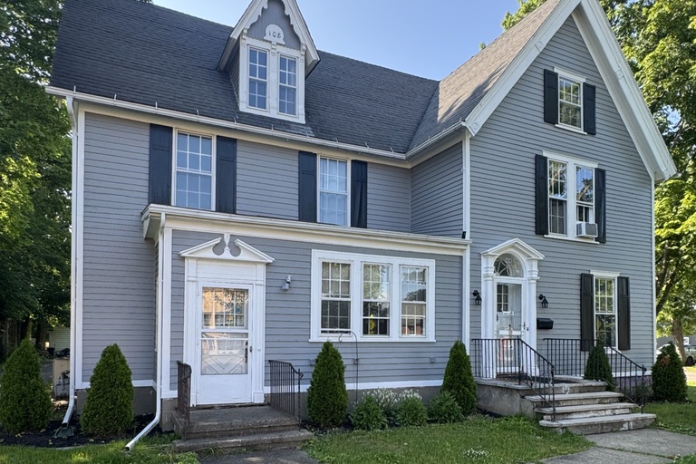 B11700  108 Buffalo Street Hamburg NY