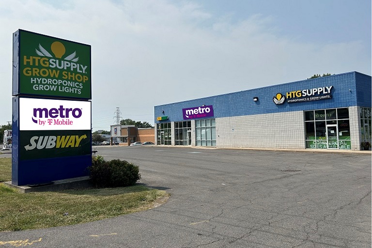Y1744 Lockwood-Subway-HTG 2043 Erie Blvd East Syracuse NY